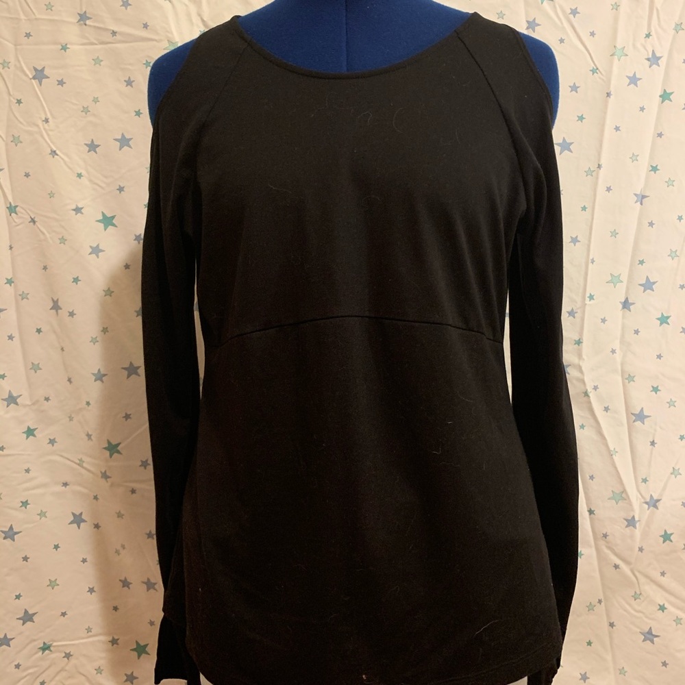 Old Navy long sleeve shoulderless active shirt